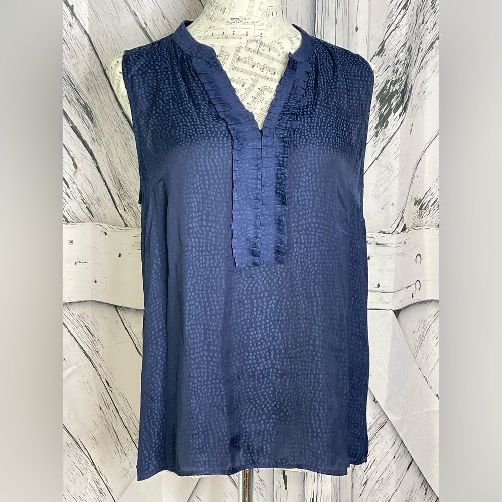 41 HAWTHORN Malri Pin Tuck Detail Sleeveless Blouse Navy L